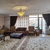 آپارتمان چهارباغ پایین