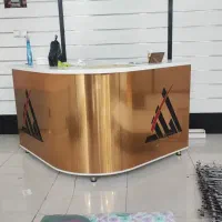 میز و مانکن