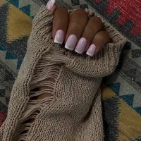 نیازمند کار ناخن کاری یا کراتین مو هستم