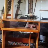 میز تحریر و کامپیوتر تمیز