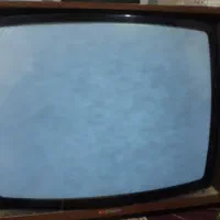 تلوزیون قدیمی مناسب نمایش و دکور