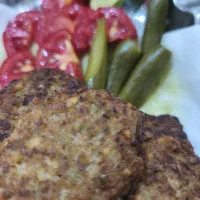 رستوران و غذای بیرون بر