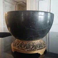 دو عدد آجیل خوری سنگ با پایه برنز