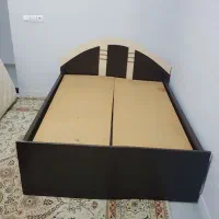 تخت یک و نیم نفره