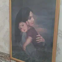 تابلو و عروسک