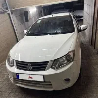 ساینا سفید بی رنگ