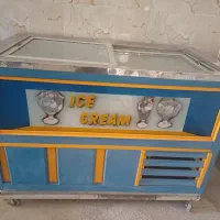 یخچال بستنی