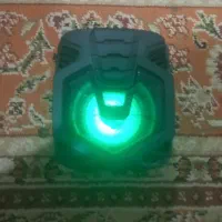 اسپیکر جی لی ال با رقس نور
