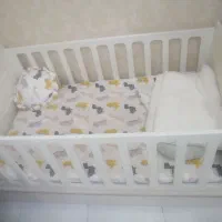تخت نوزاد گهواره ای