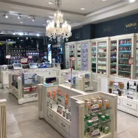 استخدام تکنسین و فروشنده حرفه ای جهت داروخانه