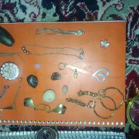 زیور آلات و بدلیجات