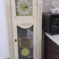ساعت ایستاده سالم وشیک ۶۰۰تومن