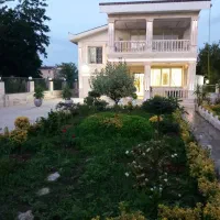 فروش-ویلا-شهرکی-با-سند-تک-برگ