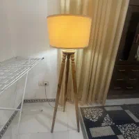 آباژور ایستاده سه پایه
