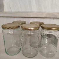 ظرف مواد غذایی