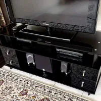 میز تلویزیون تمام شیشه