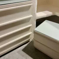 میز توالت و پا تختی و آینه ست سفید