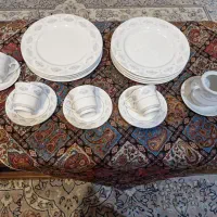 بشقاب پلو خوری و فنجان نعلبکی