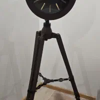 ساعت ایستاده