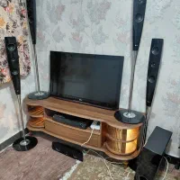 تلویزیون LG الجی ۳۷ اینچ. میز تلویزیون