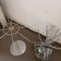 پایه لباس دیواری