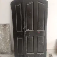 درب سالن سالم باقفل ودسگیره وکم کامل