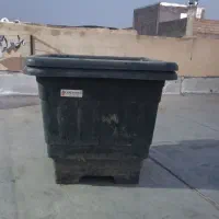 سه عدد گلدان بزرگ پلاستیکی بزرگ درحدنو60در60
