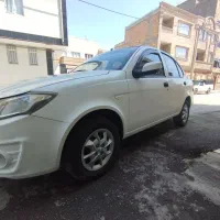 یک دستگاه  قایق ساینا