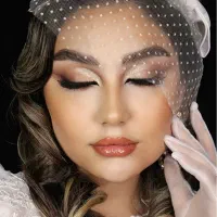 آموزش و میکاپ طلایی همراه با تخفیفات