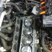 شاگردبرای میکانیکی خودرو زیر 18سال