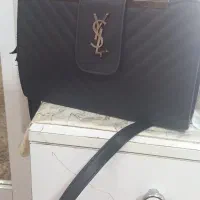 کیف دوشی|کیف، کفش، کمربند|مشهد, کوه سنگی|دیوار