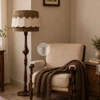 آباژور کنار سالنی مکرومه