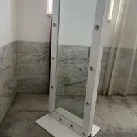 آینه چراغ دار هالیوودی همراه با لامپ