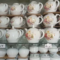 قوری چینی گل دار ، قیمت فقط ۱۶۰ تومان