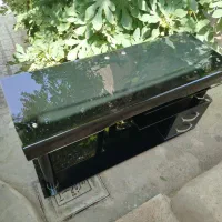 میز تلویزیون شیشه ای