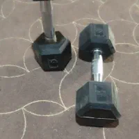 دمبل ۵ کیلویی