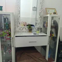 دو عدد ویترین با آینه دو عدد بوفه