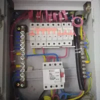 برقکاری تعمیر آیفون و پمپ آب وکنتاکتور