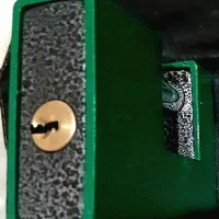 فروش بـقیمت مناسب تعدادی قفل کتابی از برند ایـمن
