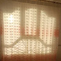 دو عدد پرده سالم و نو با زیر پرده ای