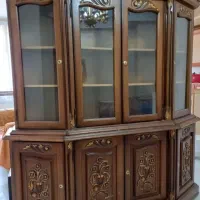 بوفه ۴در کاملا سالم وجنس چوب خوب