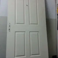 درب ورودی آپارتمانی نو نو و سنگین  کار نکرده