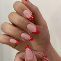 خدمات تخصصی ناخن