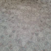 فرش محتشم  تمیز وسالم