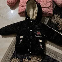 دو تا کاپشن دخترانه ۸سال یک کاپشن پسرانه فوری فوری