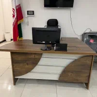 دو عدد میز اداری