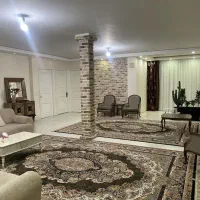 ۲۵۰ متر زمین/۶۶۰ متر بنا در۴ واحد و تجاری