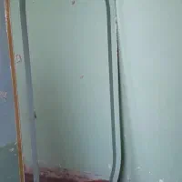 آینه کنسول و تخت آرایشگاه