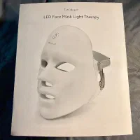 LED face Mask light therapy