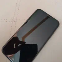 ایفون۱۱نرمال۶۴گیگ